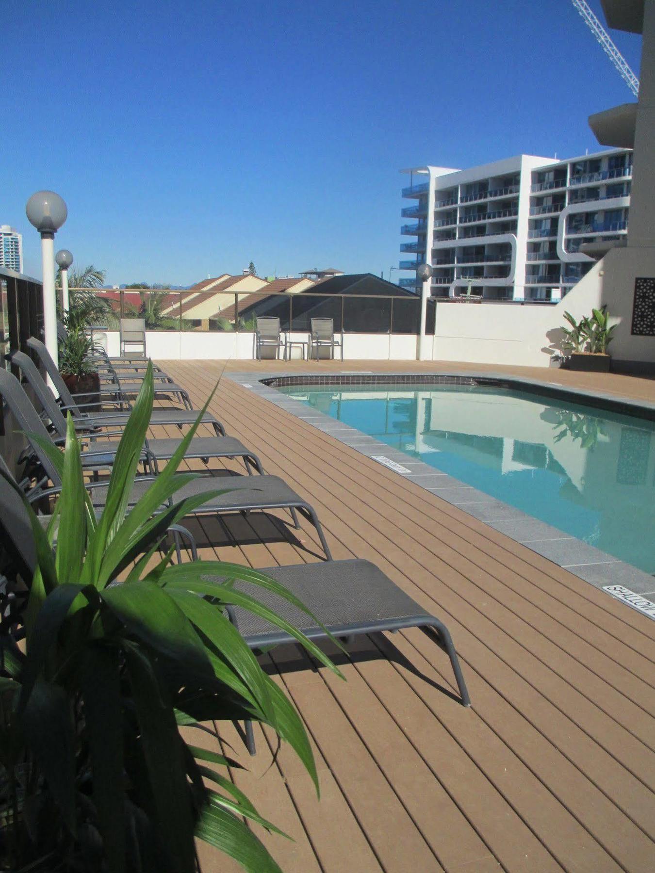 Sandy Point Beach Resort Gold Coast Exterior foto